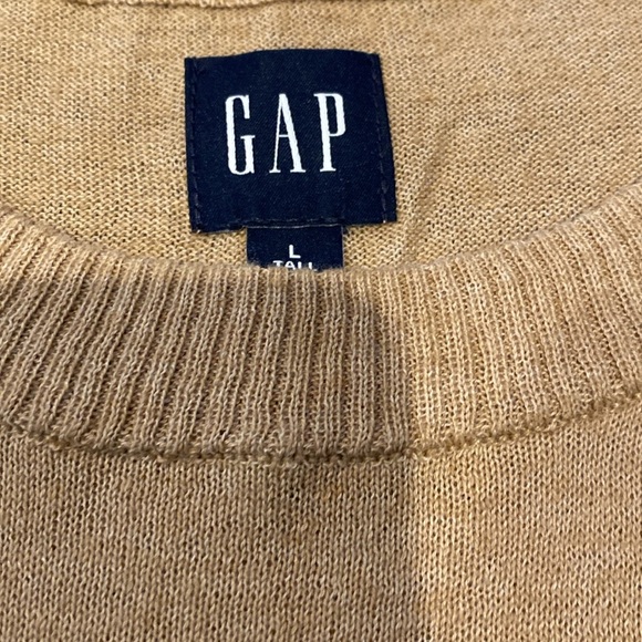GAP tan sweater vest. Crew-neck. Size Large tall. Lightweight. - Picture 8 of 12